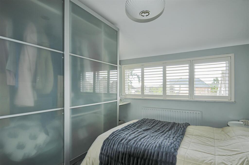 Additional image 7 of Fairway Close, Park Street, St. Albans