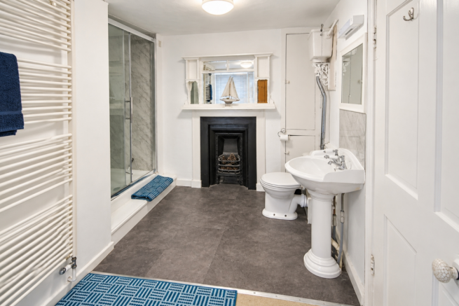 Ensuite
