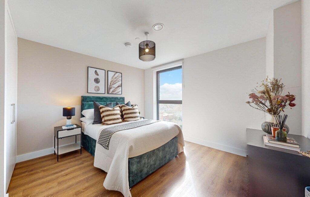 Apartment in Slough - View 3