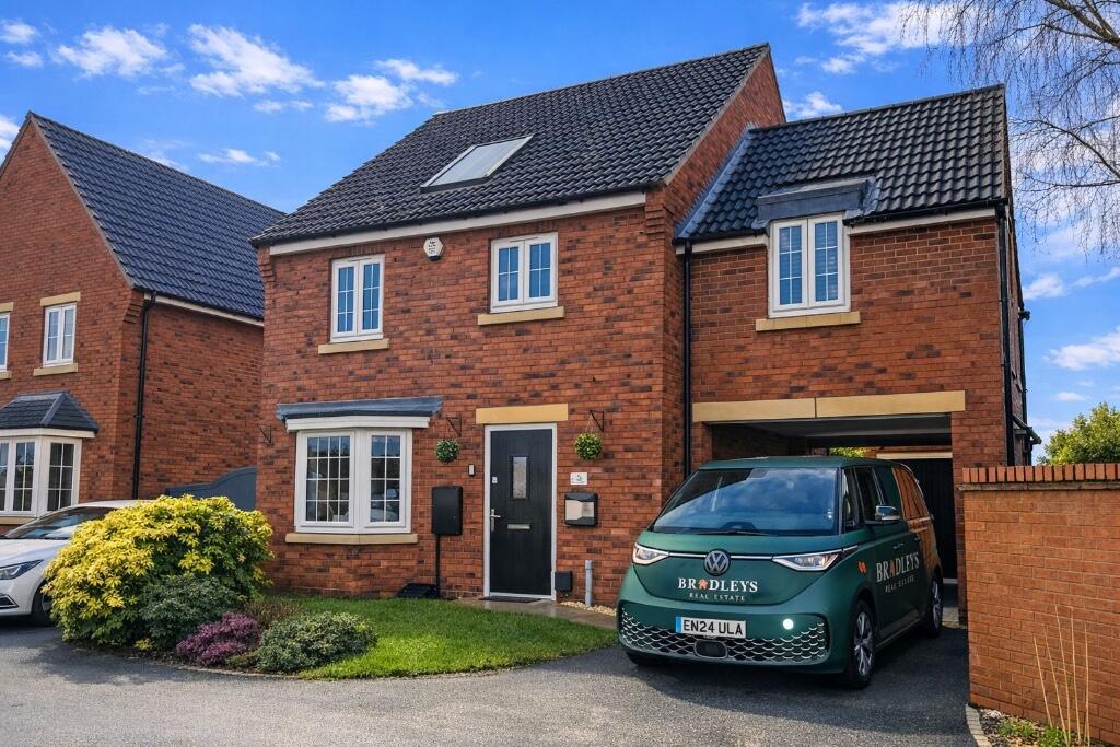 Main image of property: Derwent Drive, Doncaster, South Yorkshire, DN4