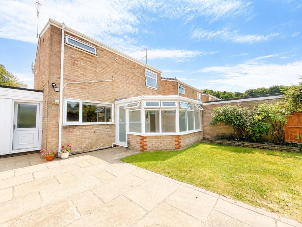 Main image of property: 25 Alder Grove 
