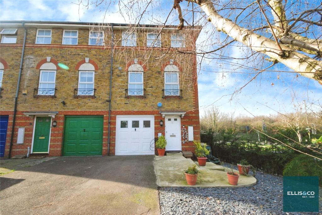 House in London - View 5