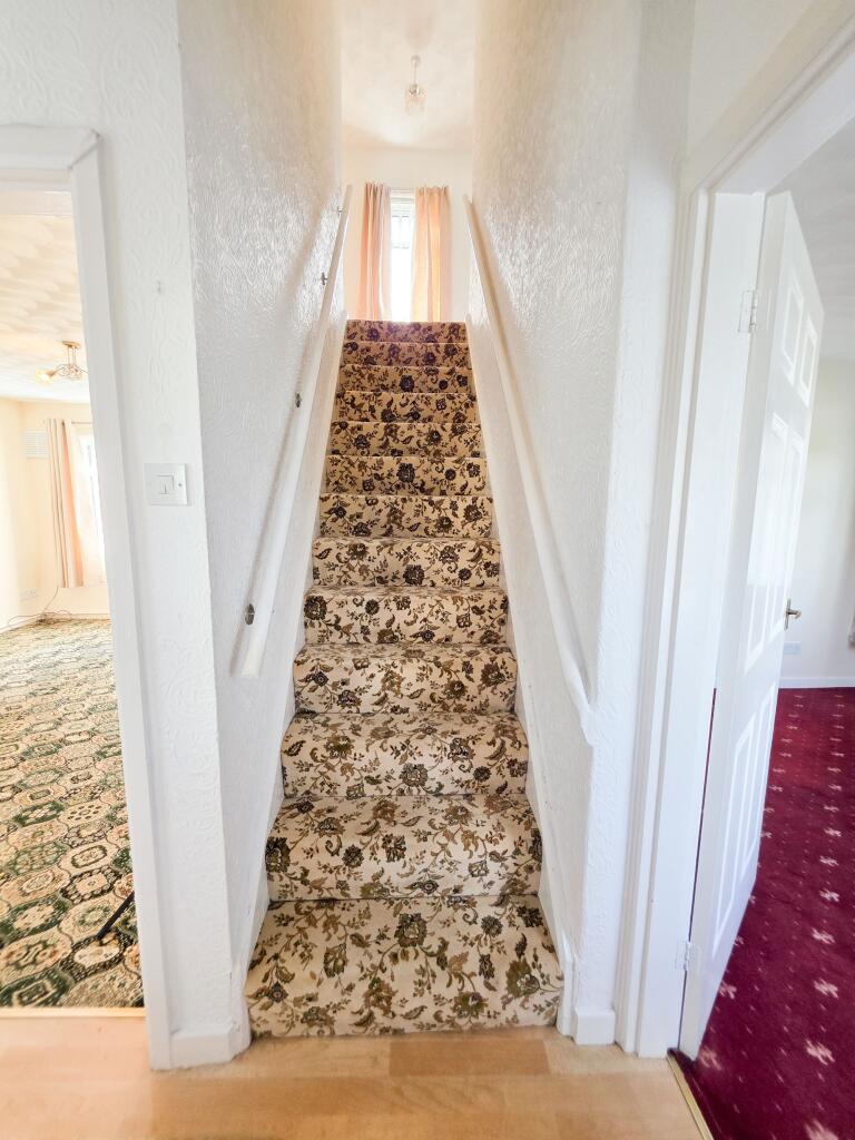 House in Newport - View 4
