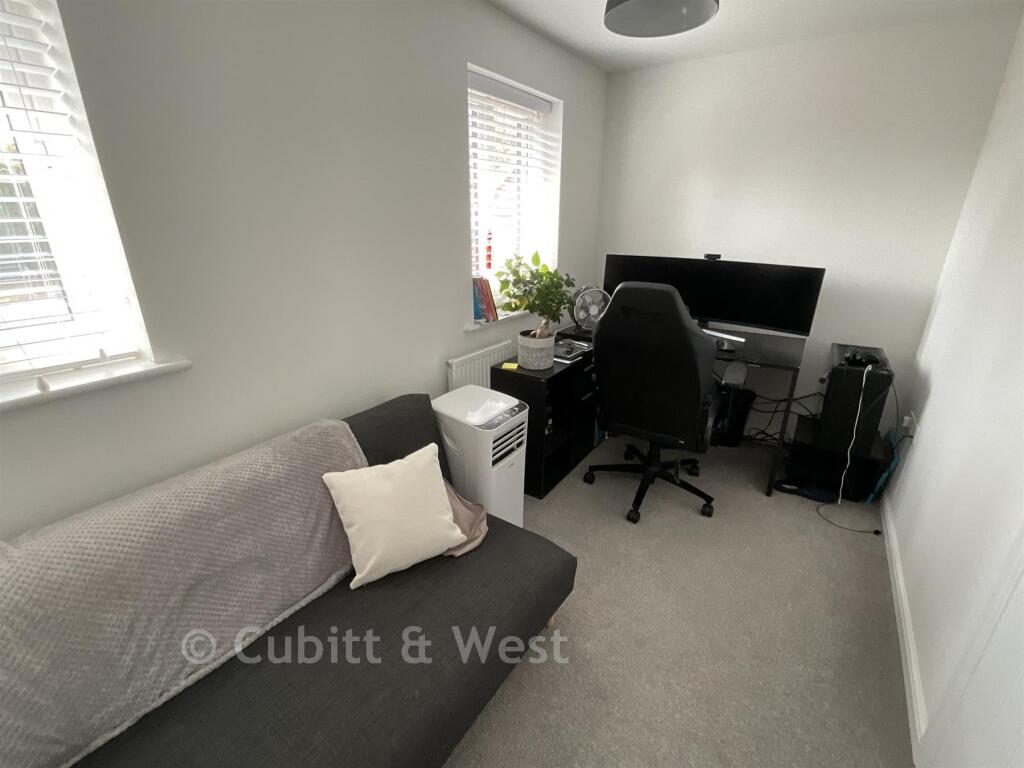 House in Brighton - View 4
