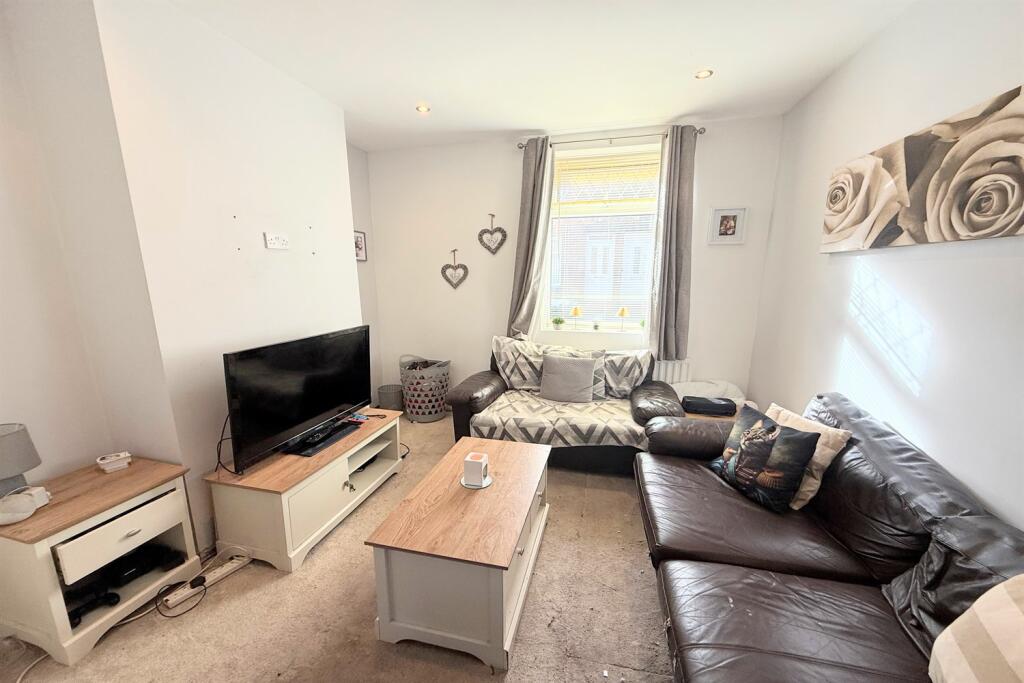 Bentinck Street, Runcorn, WA7 1ES photo 4