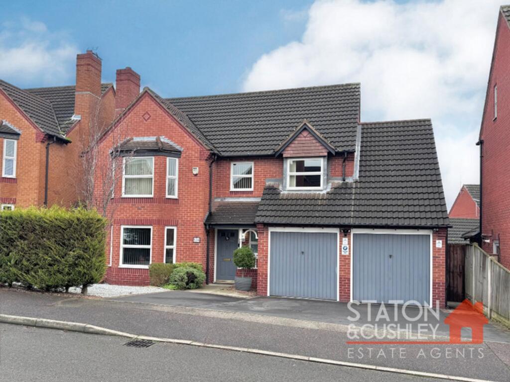 4-bed detached on Bryony Way, Mansfield Woodhouse, NG19, £340,000