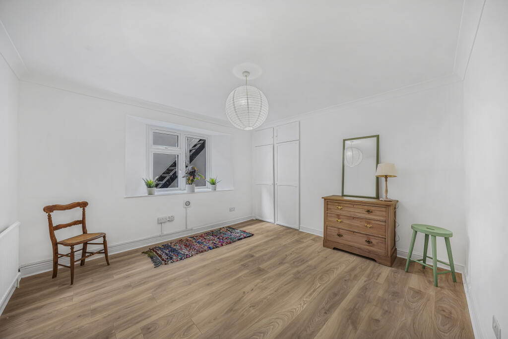 Apartment in London, Lower Clapton, Clapton - View 5