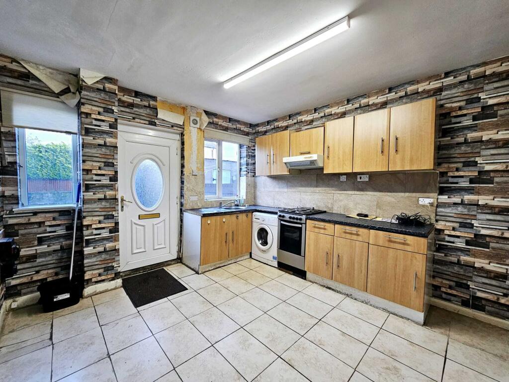 House in York, Cayton - View 4