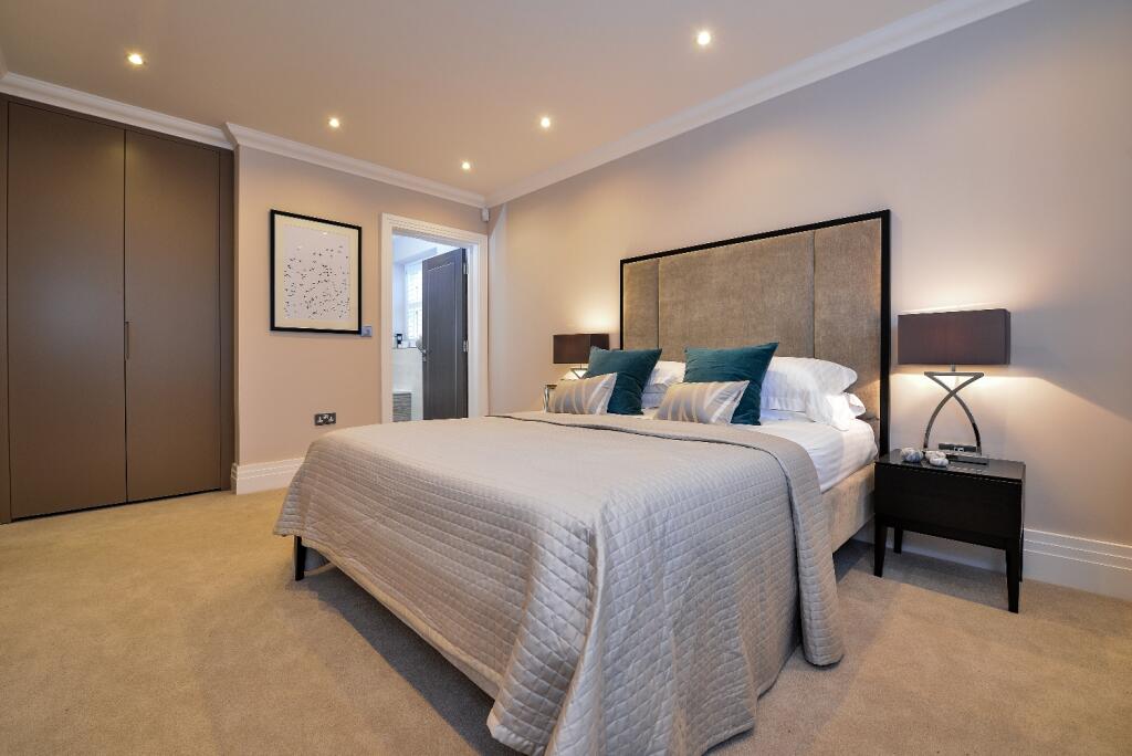 Main image of property: Park Avenue Bromley BR1