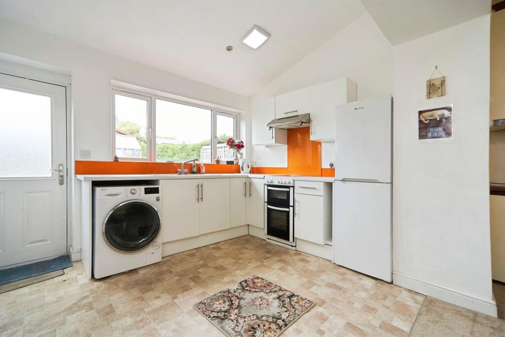 House in Bradford - View 5