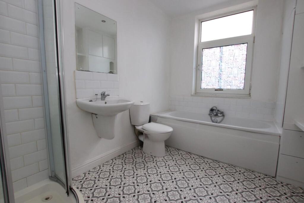 Ivy Terrace, Darwen photo 4
