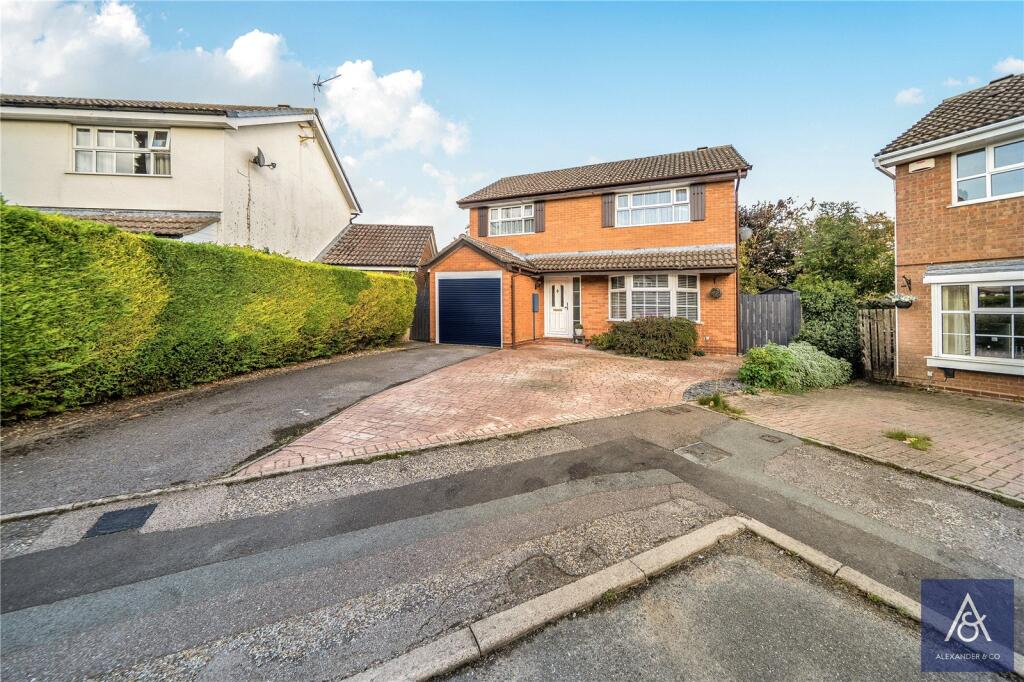 4-bed detached on Forrester Drive, Brackley, Northamptonshire, £440,000
