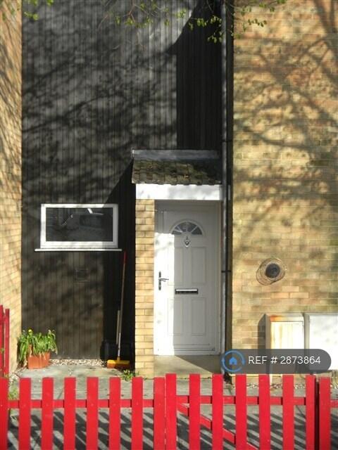 Main image of property: Lisle Walk, Cambridge, CB1