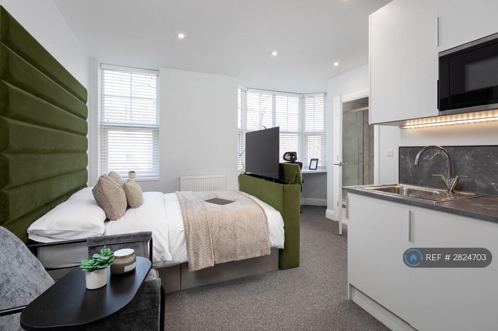 Main image of property: Finedon Road, Wellingborough, NN8