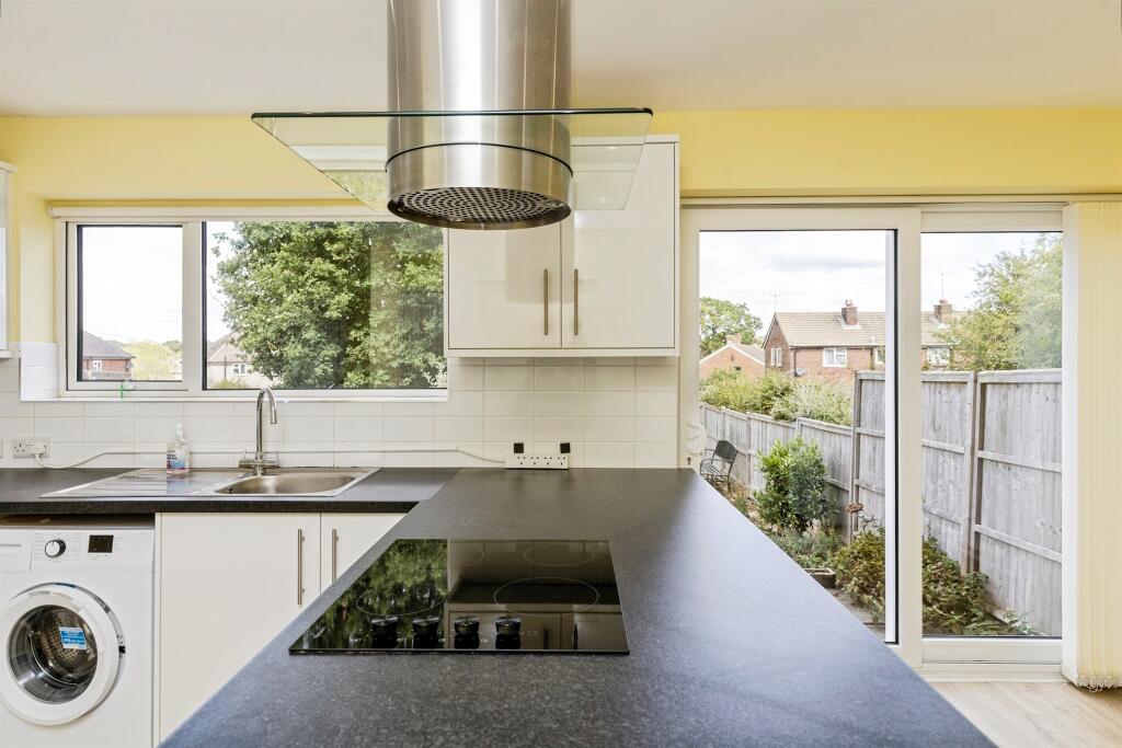 House in Burgess Hill, World's End - More