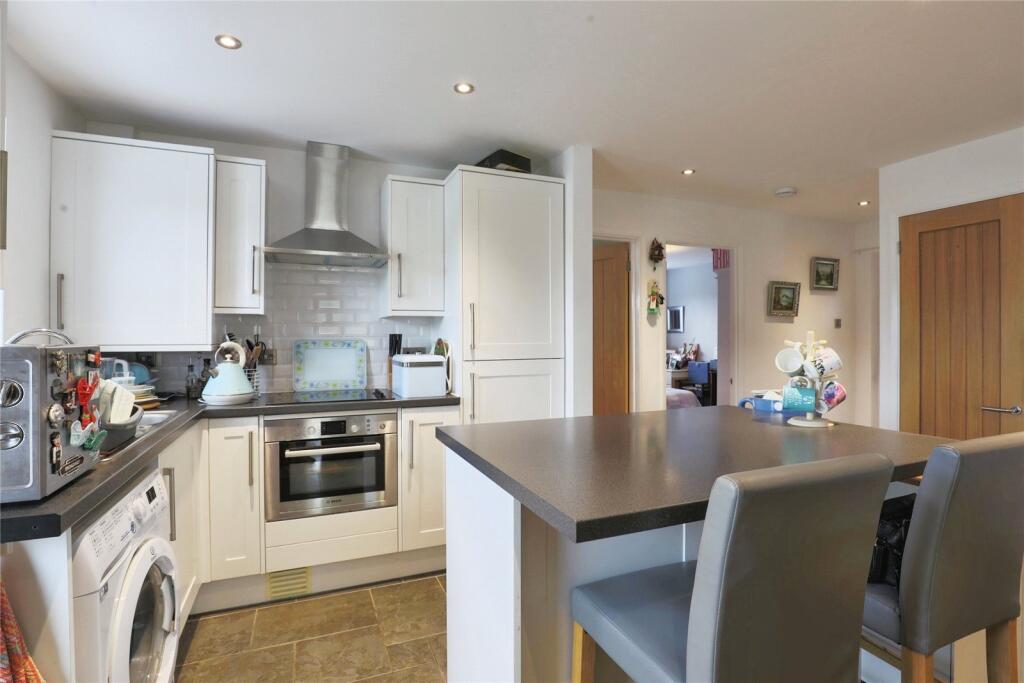 Averill Close, Broadway, Worcestershire, WR12 photo 4