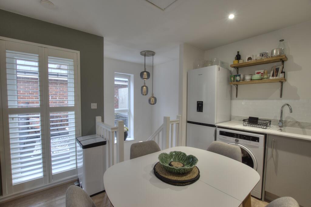 House in Warrington, Great Sankey - View 5