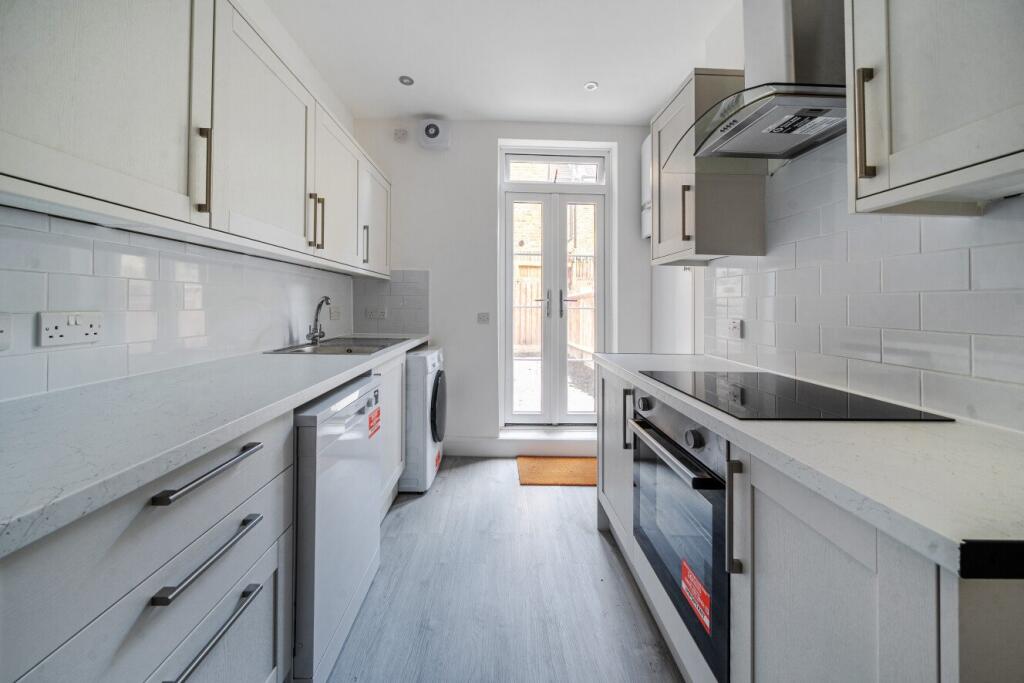 Apartment in London - View 4