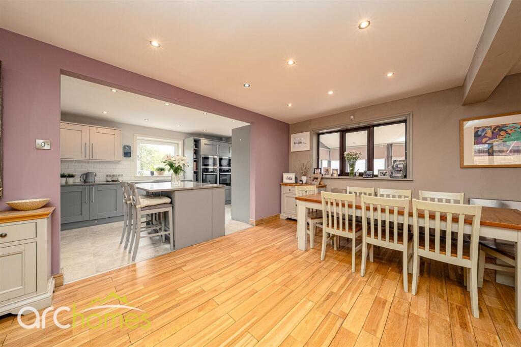 House in Wigan, Greater Manchester - More