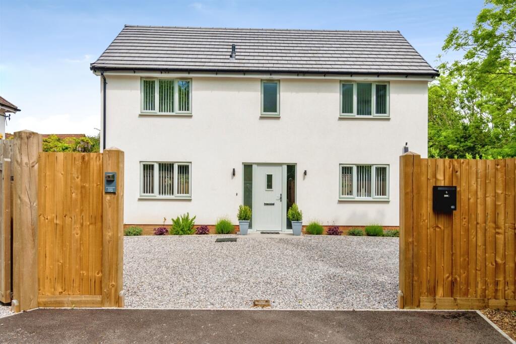 Main image of property: Swaythling Road, West End, Southampton