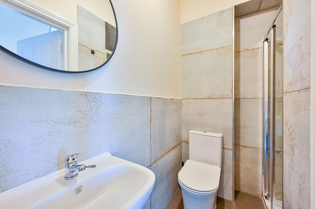 4 bedroom terraced house for rent