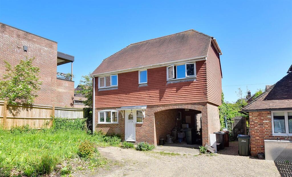 Main image of property: Golden Square, Tenterden