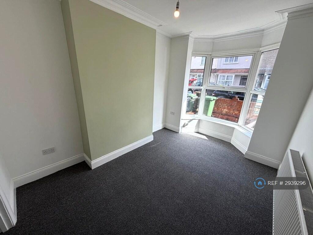 House in Doncaster - View 2