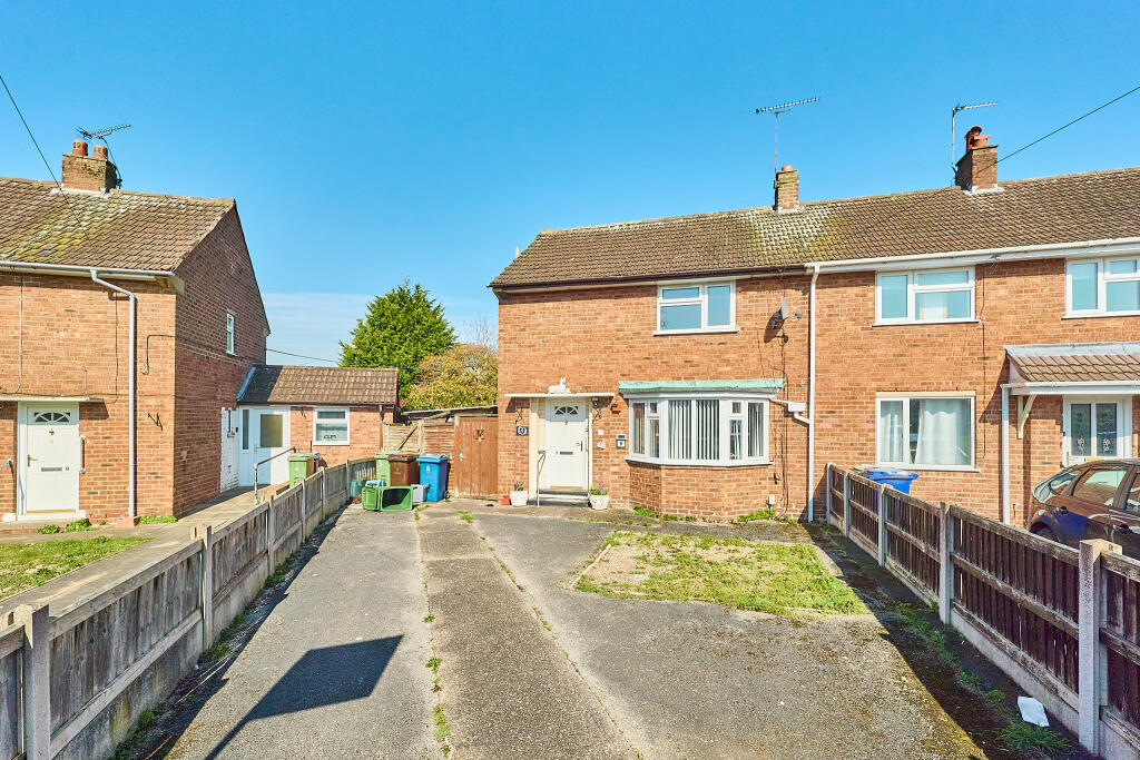 Main image of property: 9 Hazleton Green, Rising Brook, Stafford, Staffordshire ST17 9NH