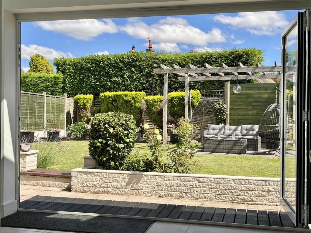 House in Sutton Coldfield, Walmley - View 5