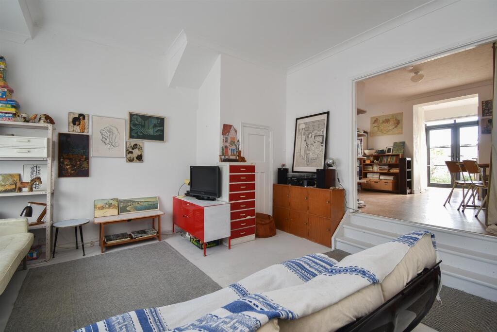 House in Tonbridge - View 2