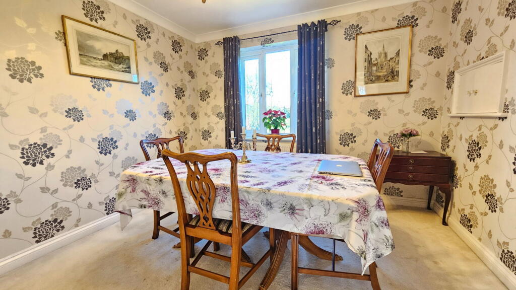 House in Basingstoke and Deane, Kingsclere - View 5