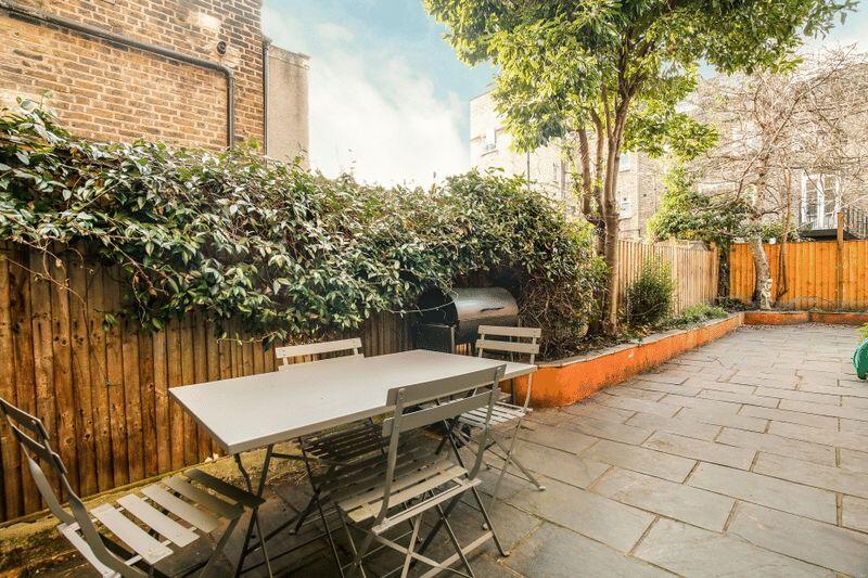 Main image of property: Devonport Road W12