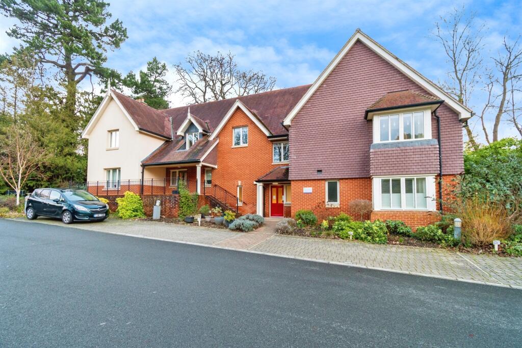 Main image of property: Twynam Way, Eastleigh