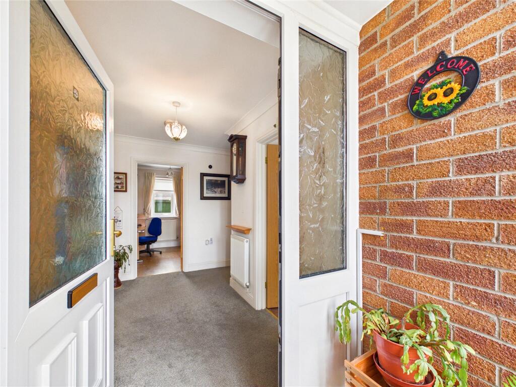 House in Milford Haven, Pembrokeshire - View 2