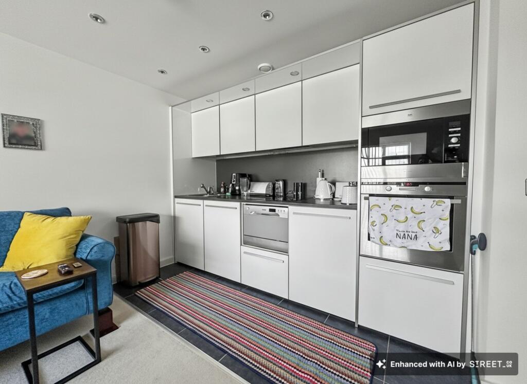 Apartment in Saltdean, Brighton and Hove - View 4