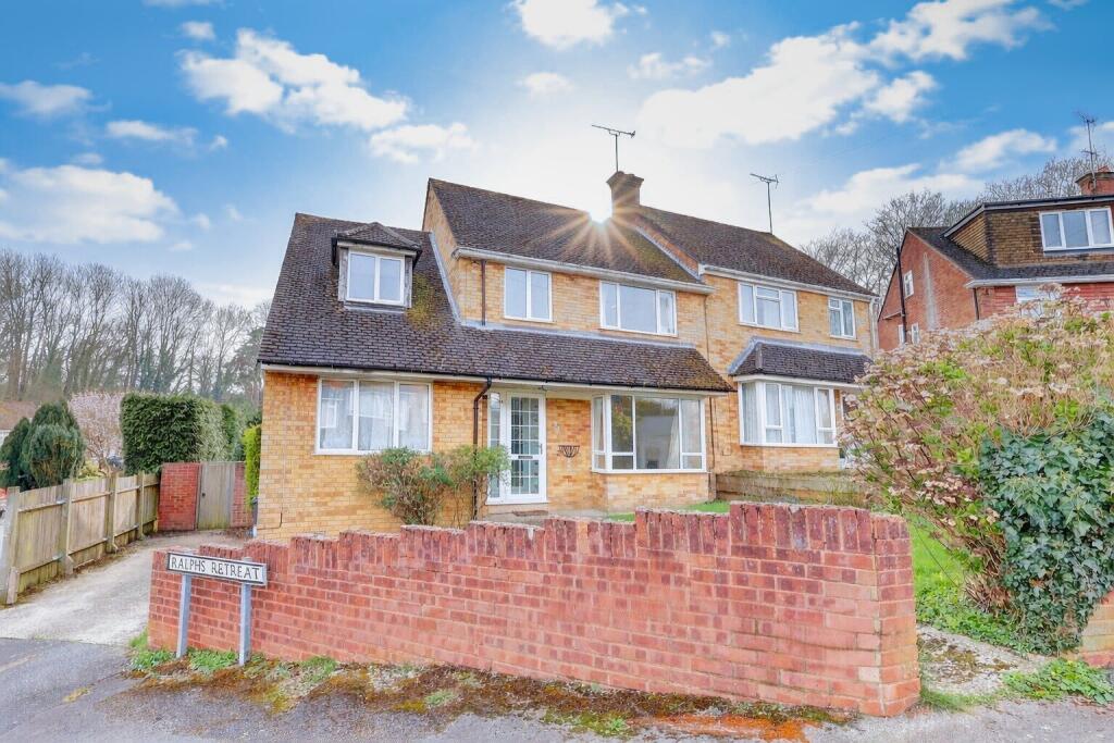 Main image of property: Marys Mead, Hazlemere, High Wycombe, Buckinghamshire, HP15