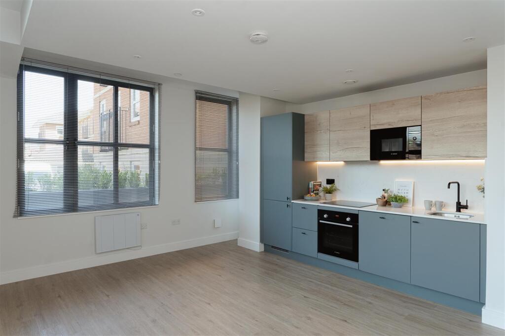 Main image of property: The Vale, Roebuck Close, Reigate