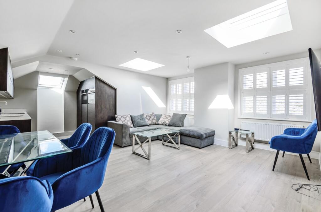 Apartment in London - View 4