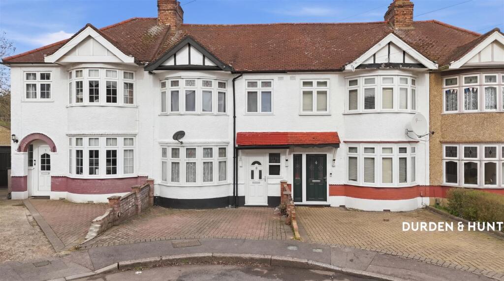 Main image of property: Kingsway, Woodford Green, IG8