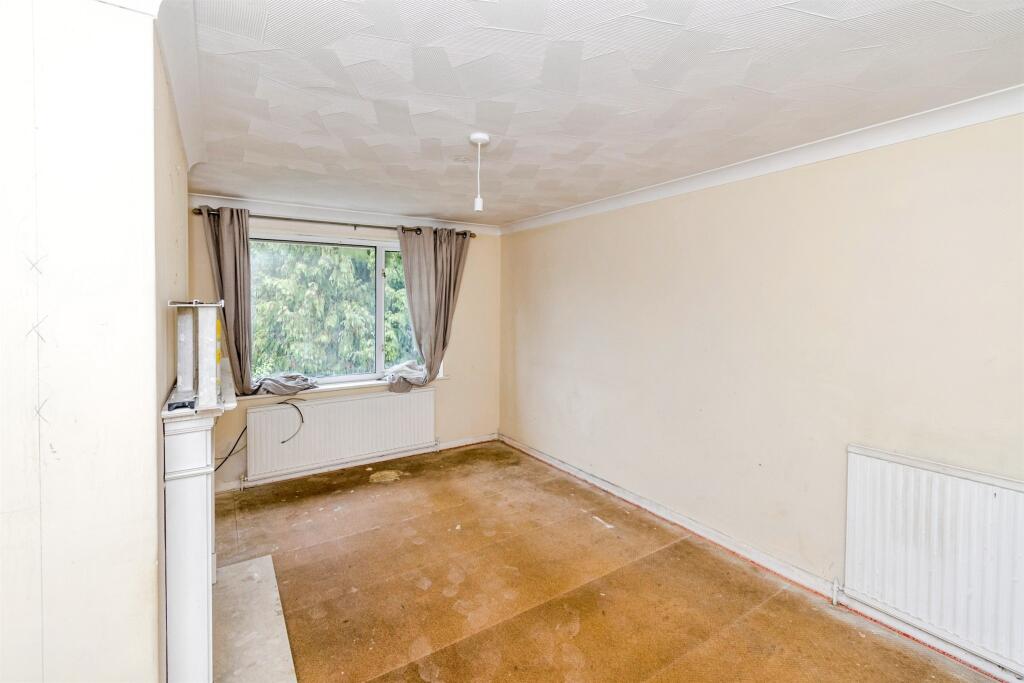 Apartment in Southampton - View 4
