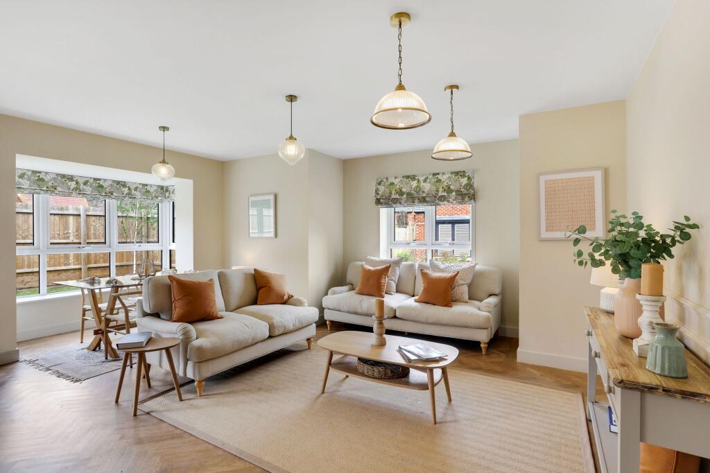 House in Mansfield, Nottinghamshire - View 2