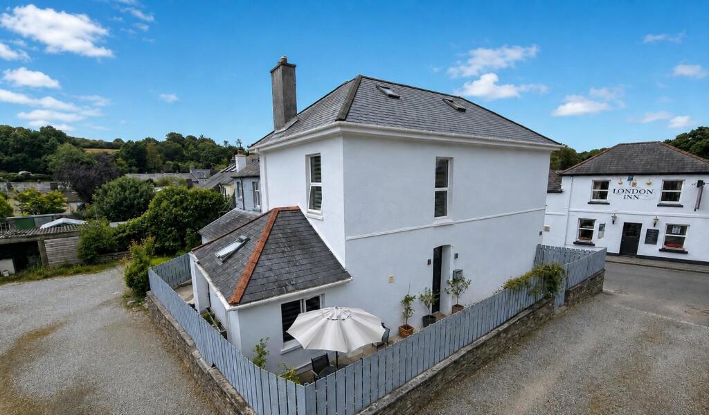 Main image of property: Horrabridge, Yelverton