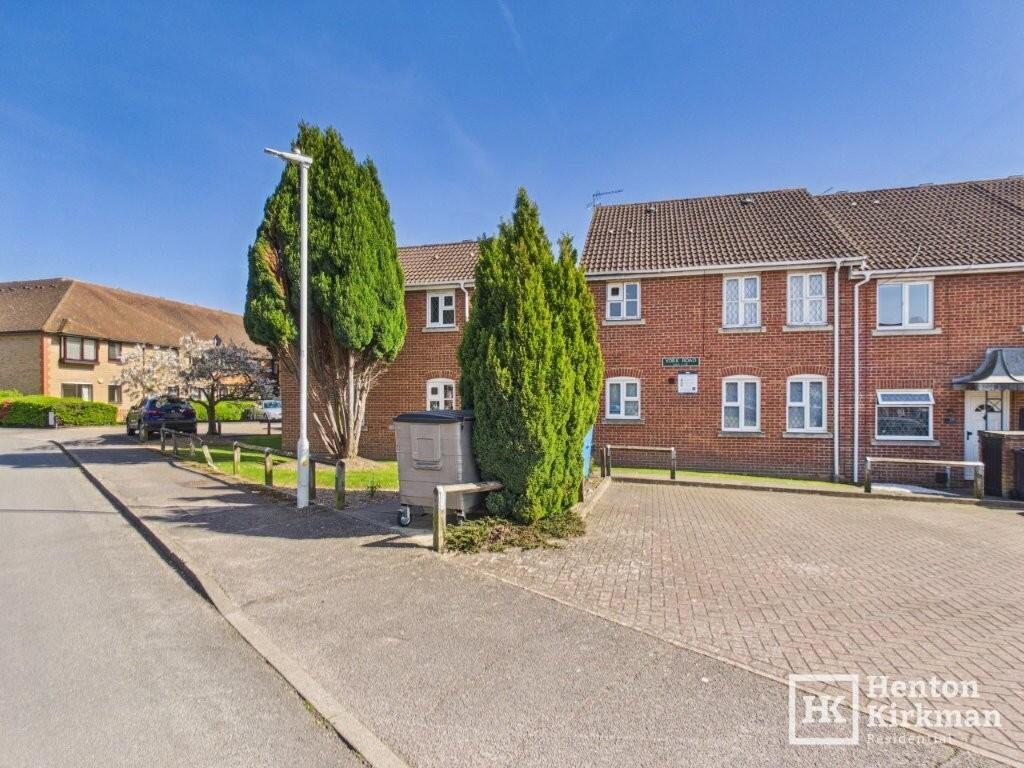 Main image of property: York Road, Billericay, Essex, CM12 0XG