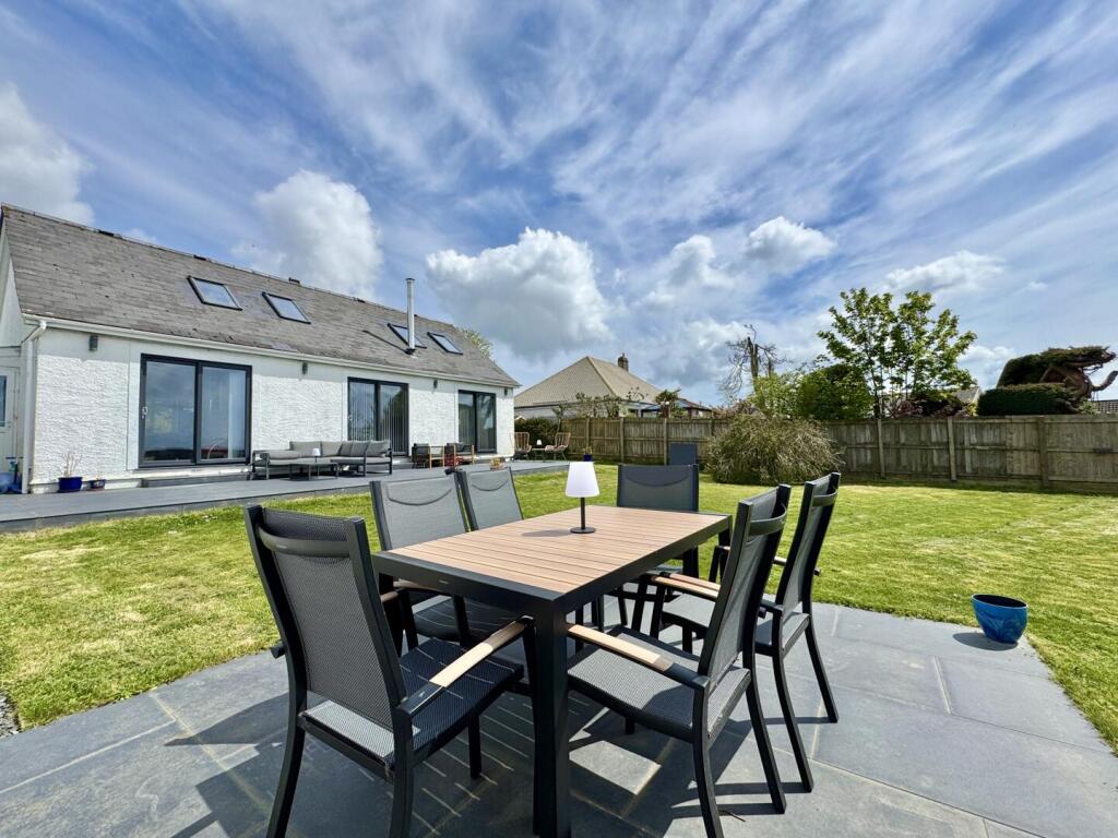 House in Truro - View 3