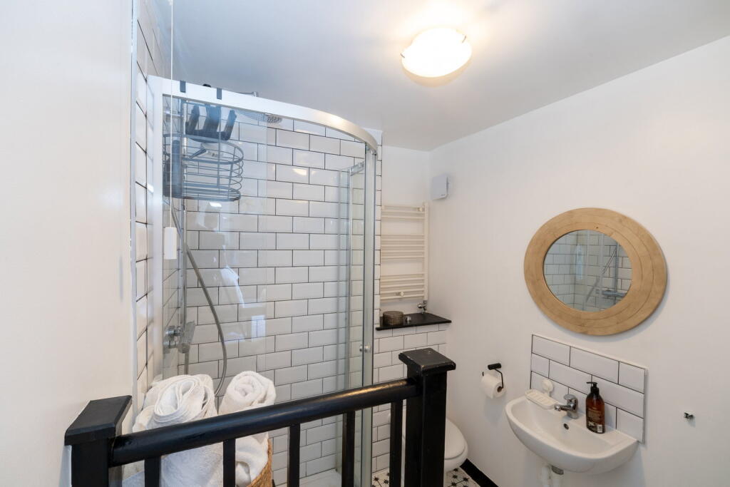 Apartment in London - More