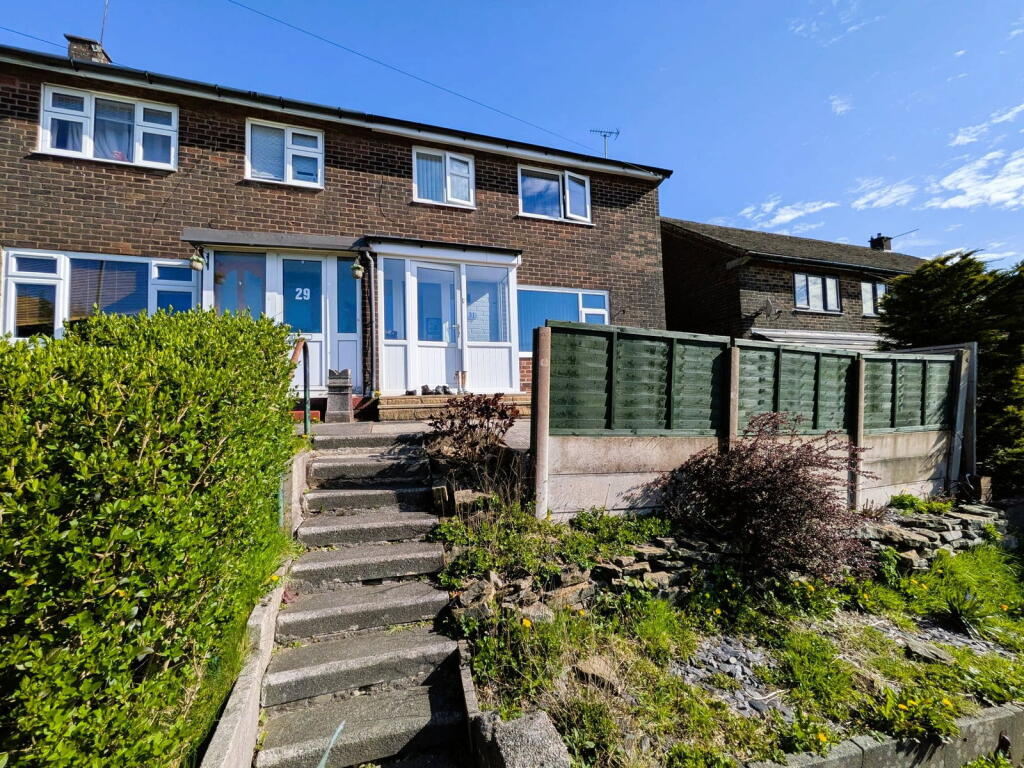 Main image of property: 31 Brown Hill Drive, Austerlands, Oldham, OL4 4BD