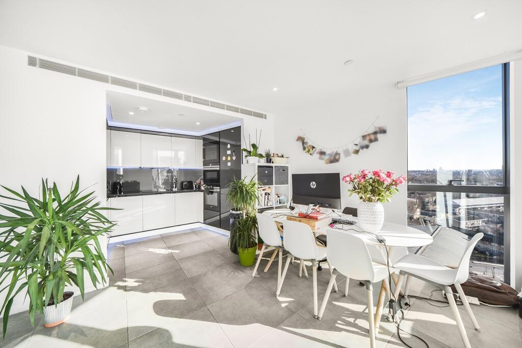 Apartment in London - View 4