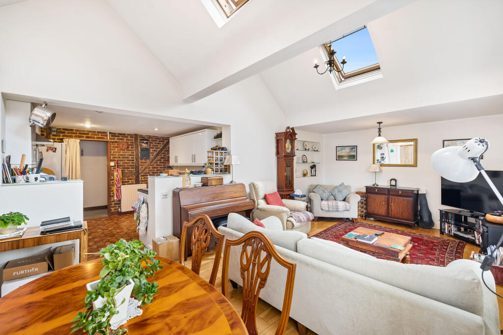 House in Mole Valley, Capel - More