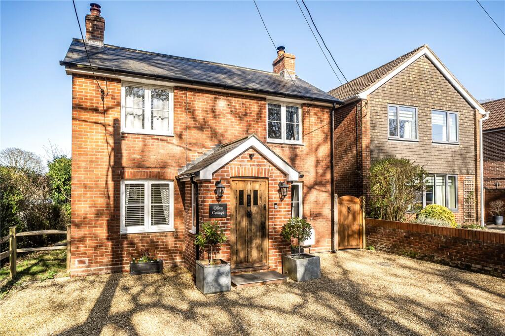 Main image of property: Park Lane, Marchwood, Southampton, Hampshire, SO40