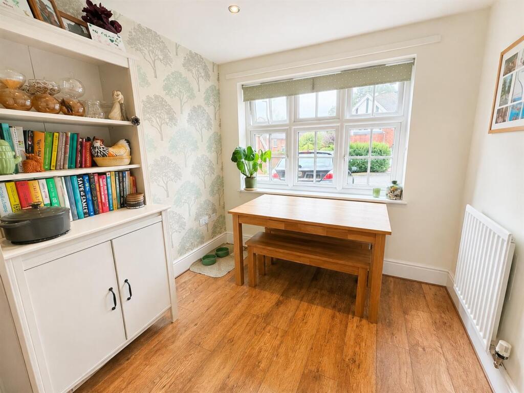 House in Worcester - View 4